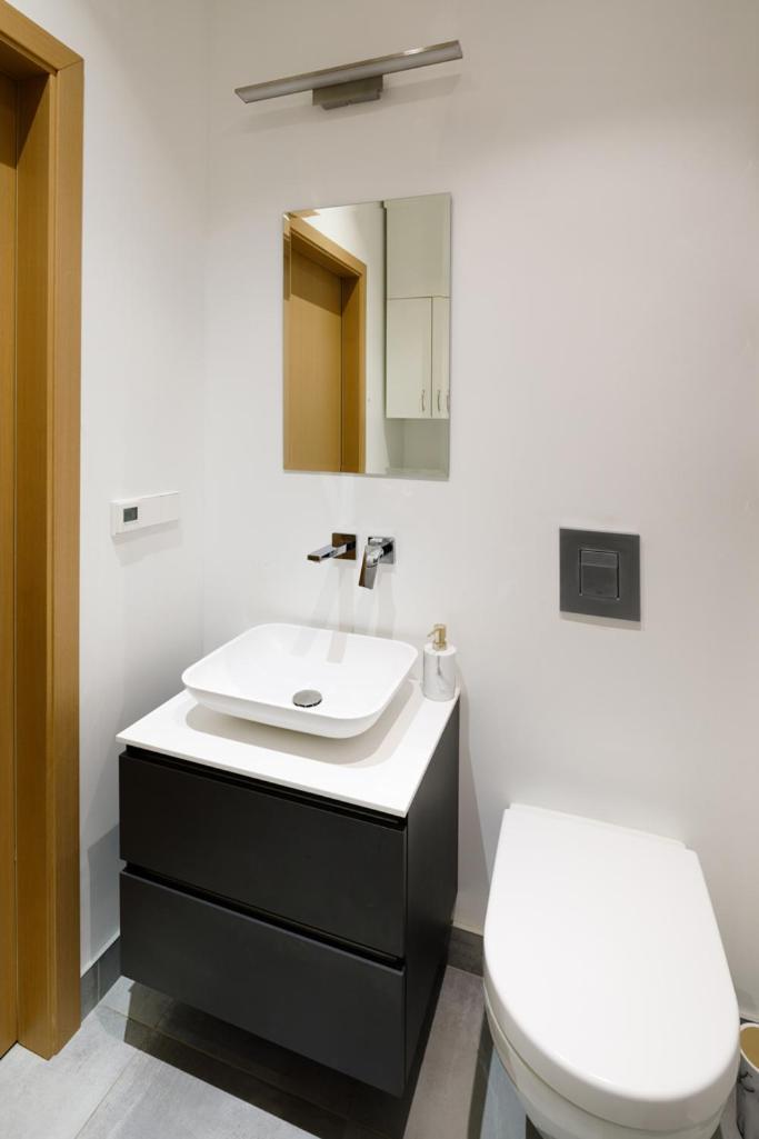 Kalnina Street Studio Apartment รีกา ภายนอก รูปภาพ