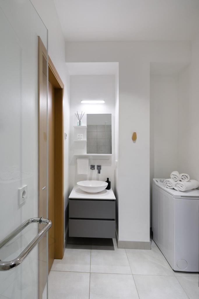 Kalnina Street Studio Apartment รีกา ภายนอก รูปภาพ